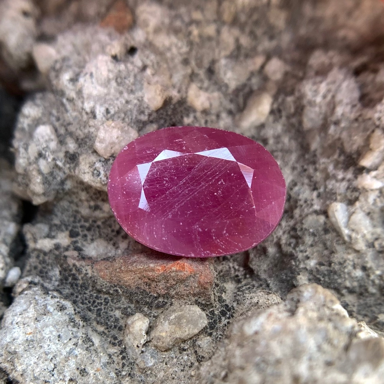 Natural Ruby - 4.45 Carats/4.94 Ratti