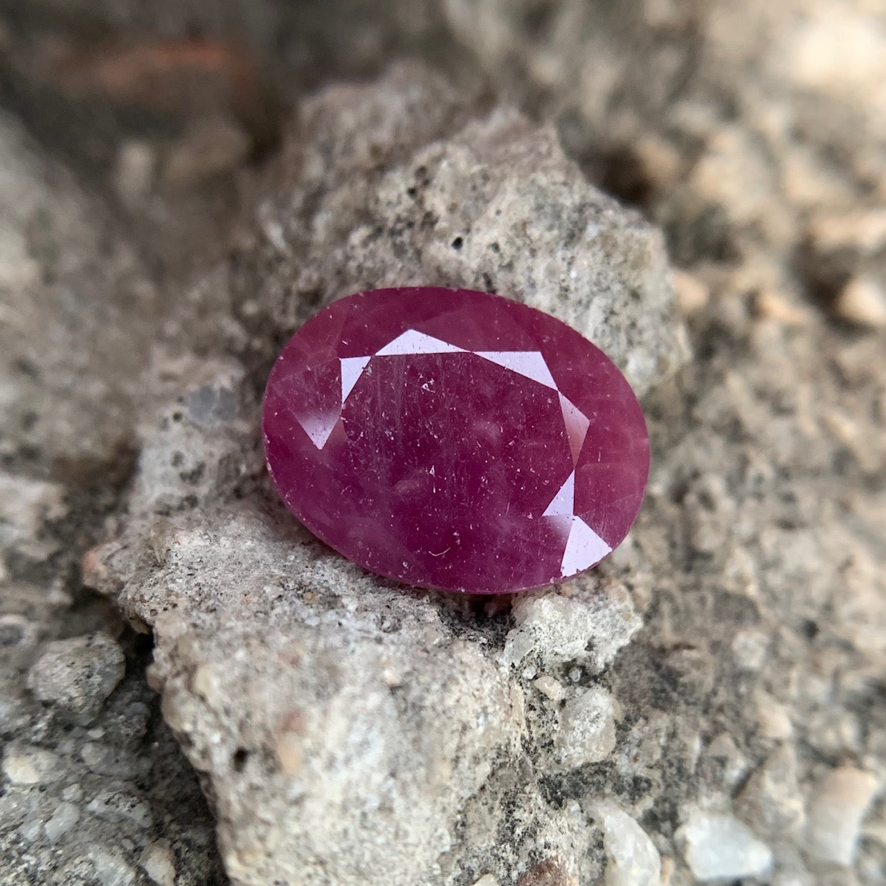 Natural Ruby - 7.00 Carats/7.80 Ratti