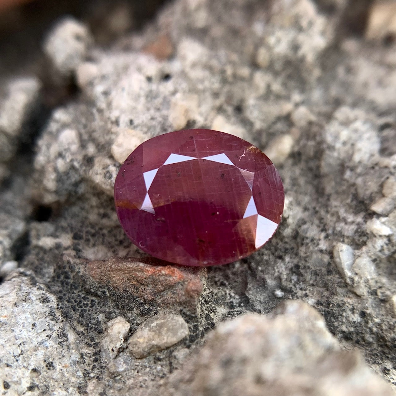 Natural Ruby - 6.25 Carats/6.94 Ratti