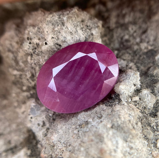 Natural Ruby - 6.90 Carats/7.66 Ratti