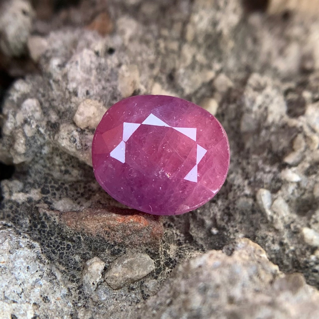 Natural Ruby - 7.10 Carats/7.88 Ratti