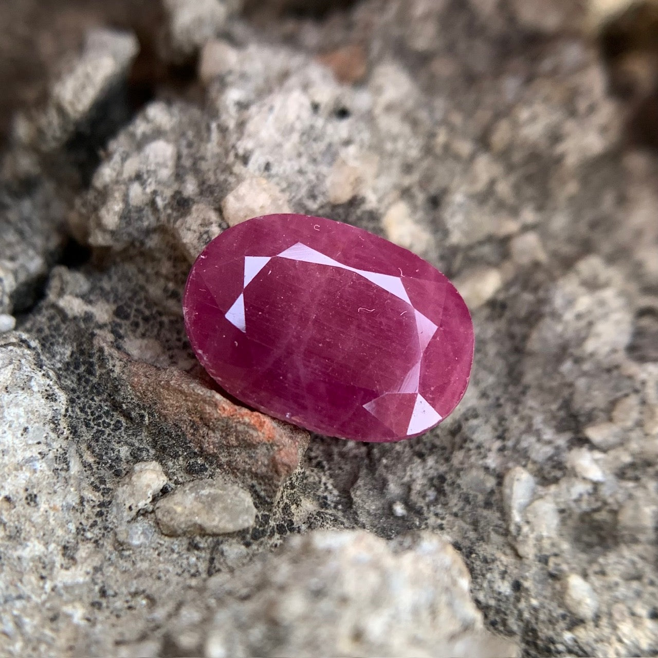 Natural Ruby - 5.30 Carats/5.88 Ratti