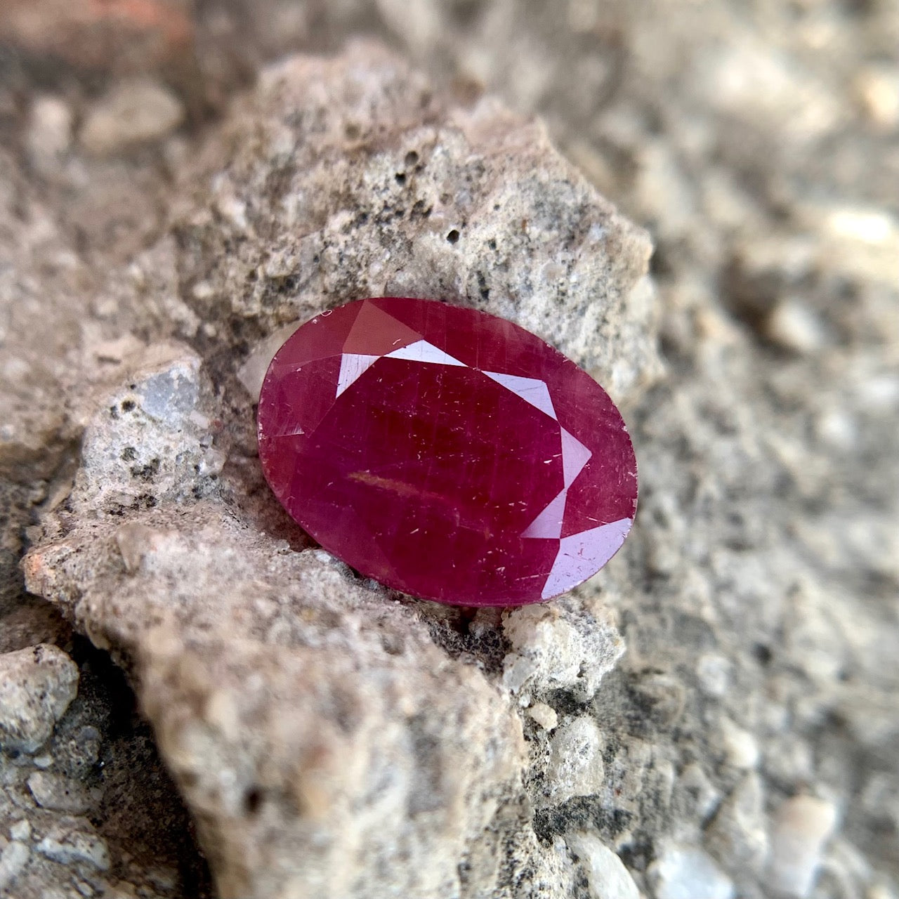 Natural Ruby - 5.40 Carats/6.00 Ratti