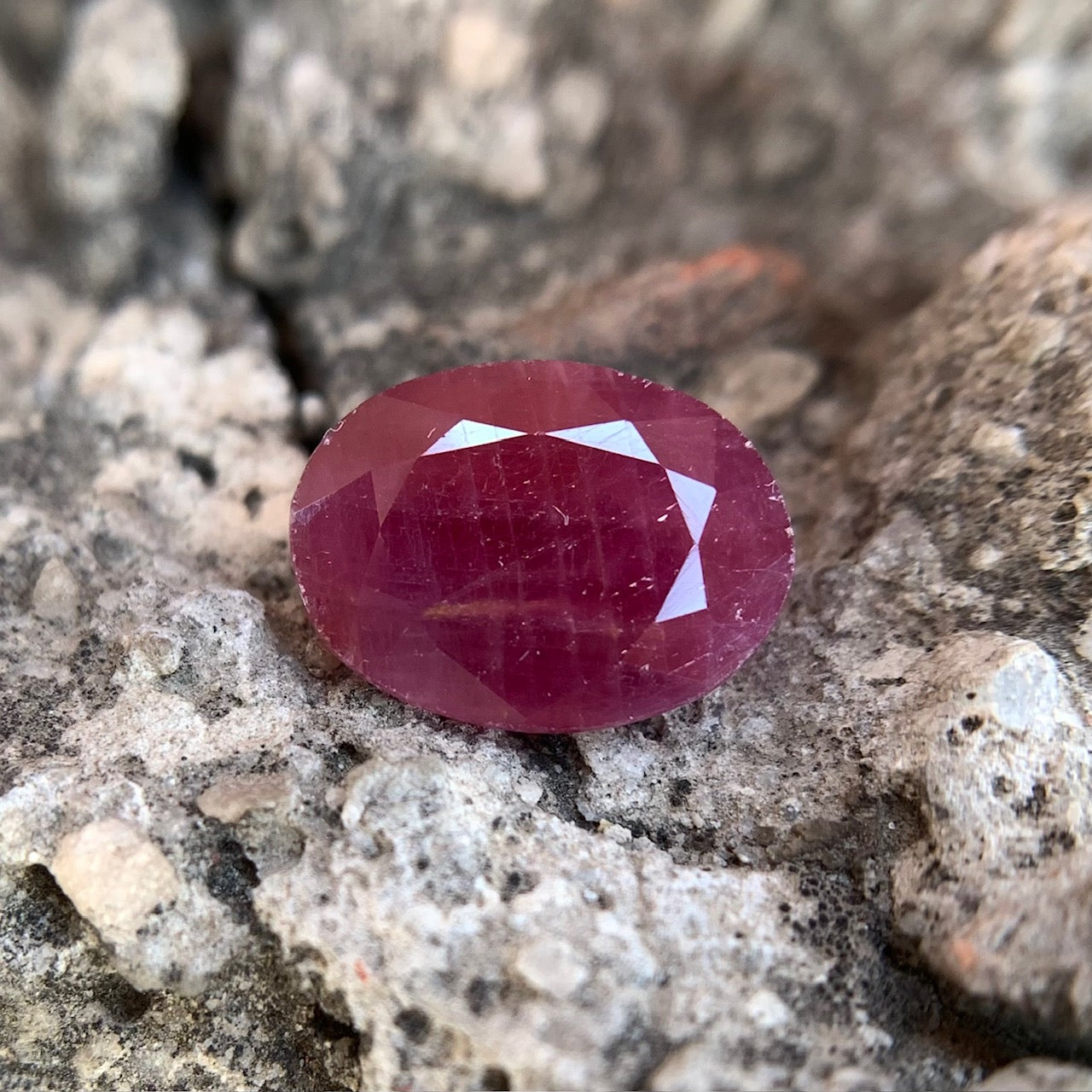 Natural Ruby - 5.40 Carats/6.00 Ratti