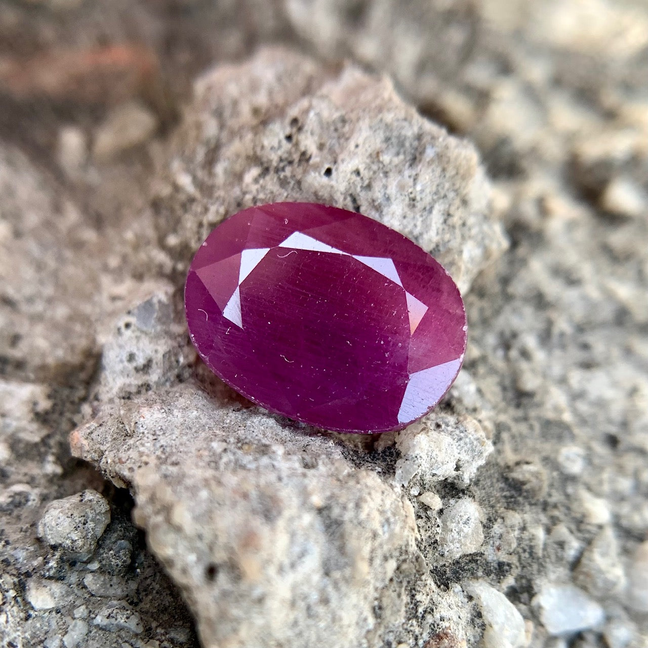 Natural Ruby - 5.40 Carats/6.00 Ratti