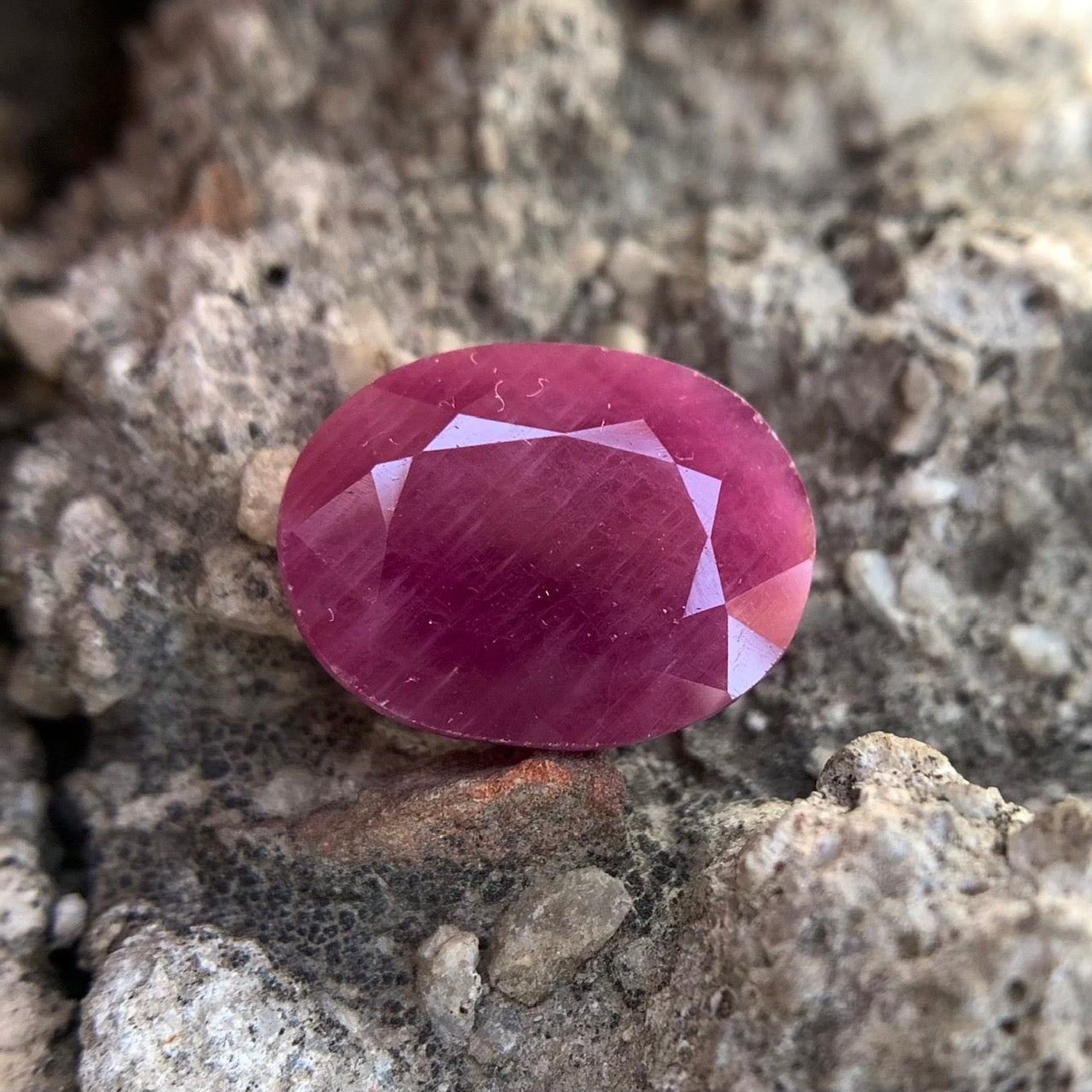 Natural Ruby - 7.45 Carats/8.27 Ratti