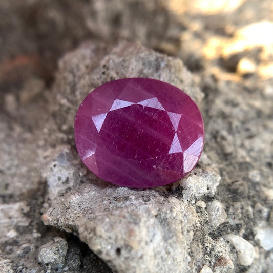 Natural Ruby - 9.30 Carats/10.32 Ratti