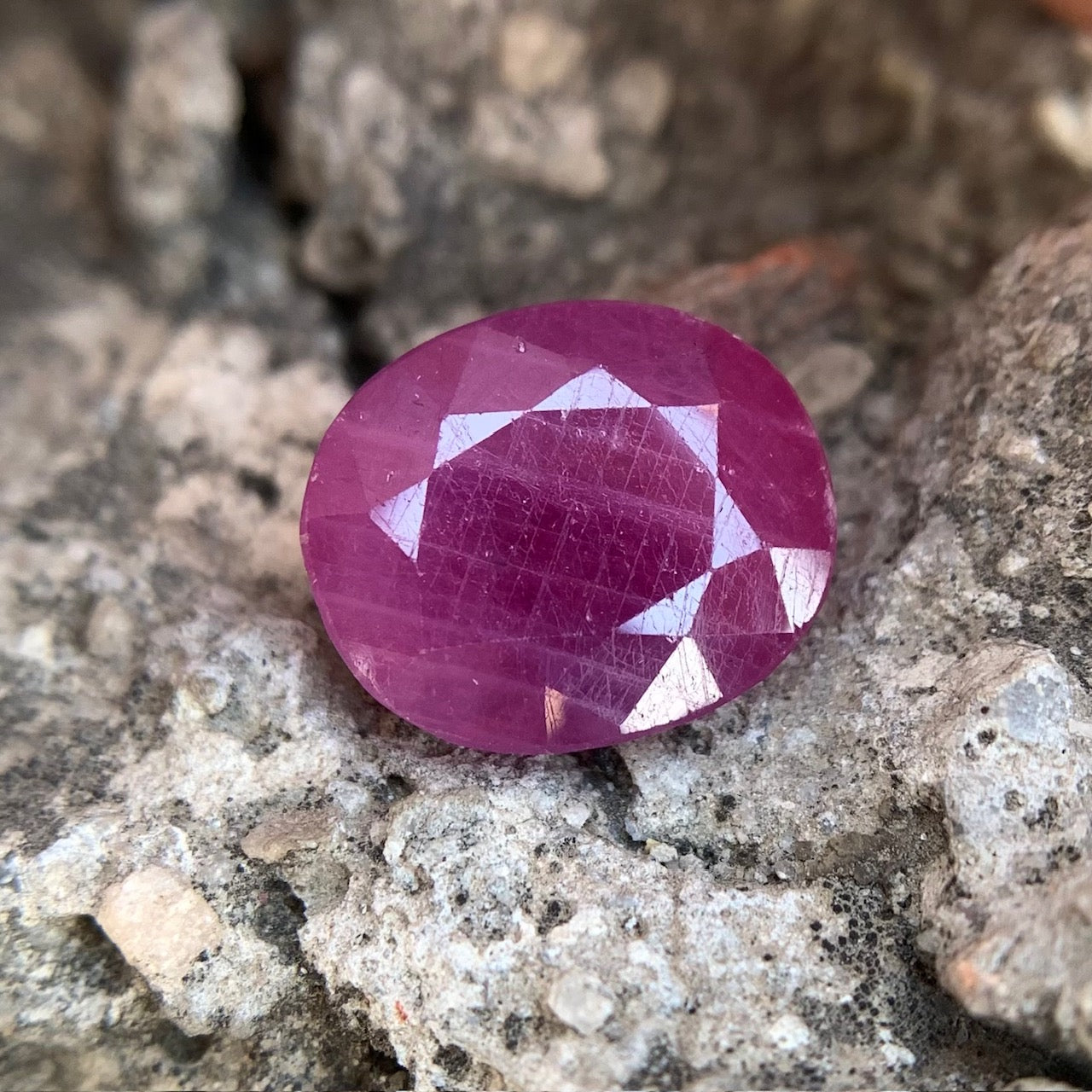 Natural Ruby - 9.30 Carats/10.32 Ratti