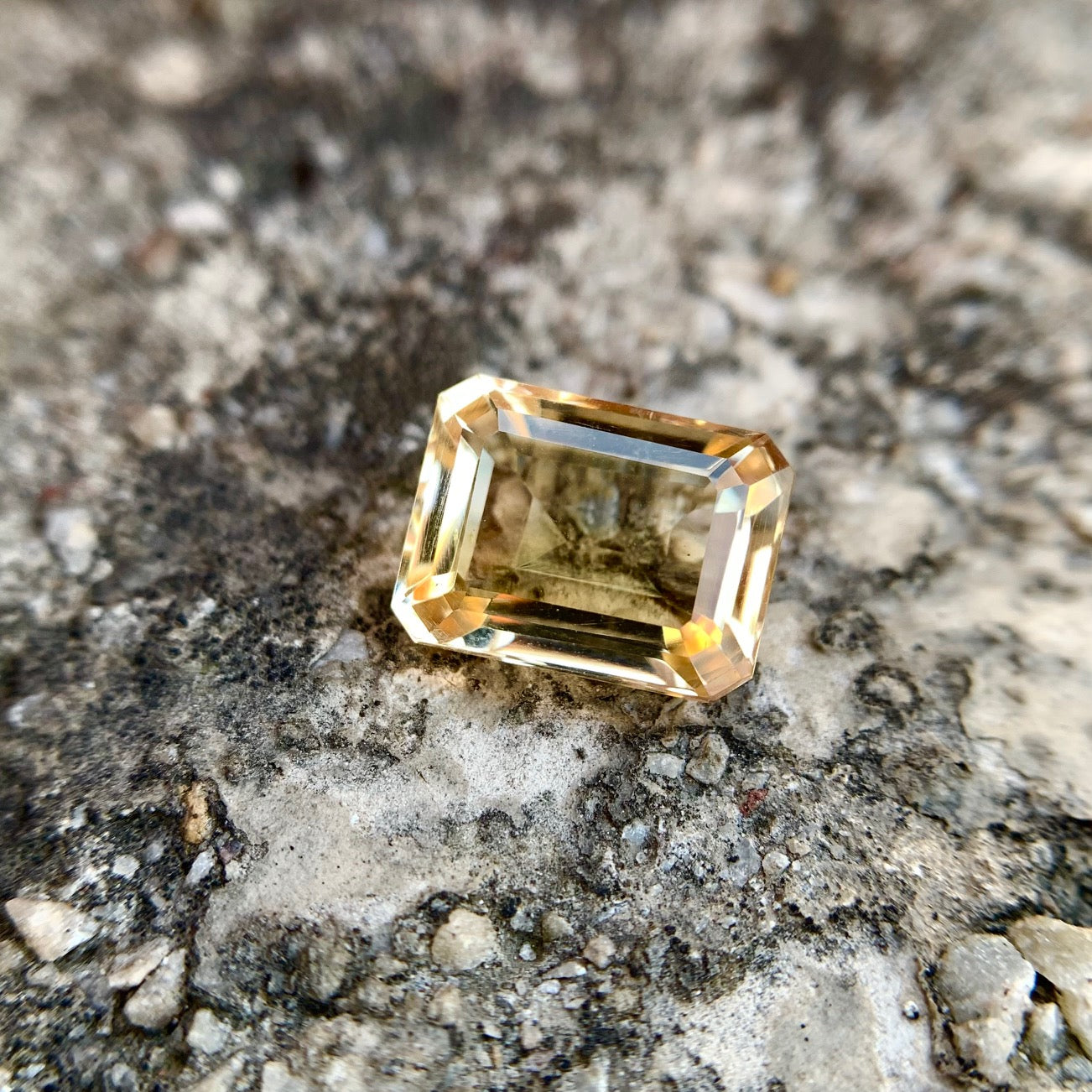 Natural Citrine - 7.65 Carat/8.49 Ratti