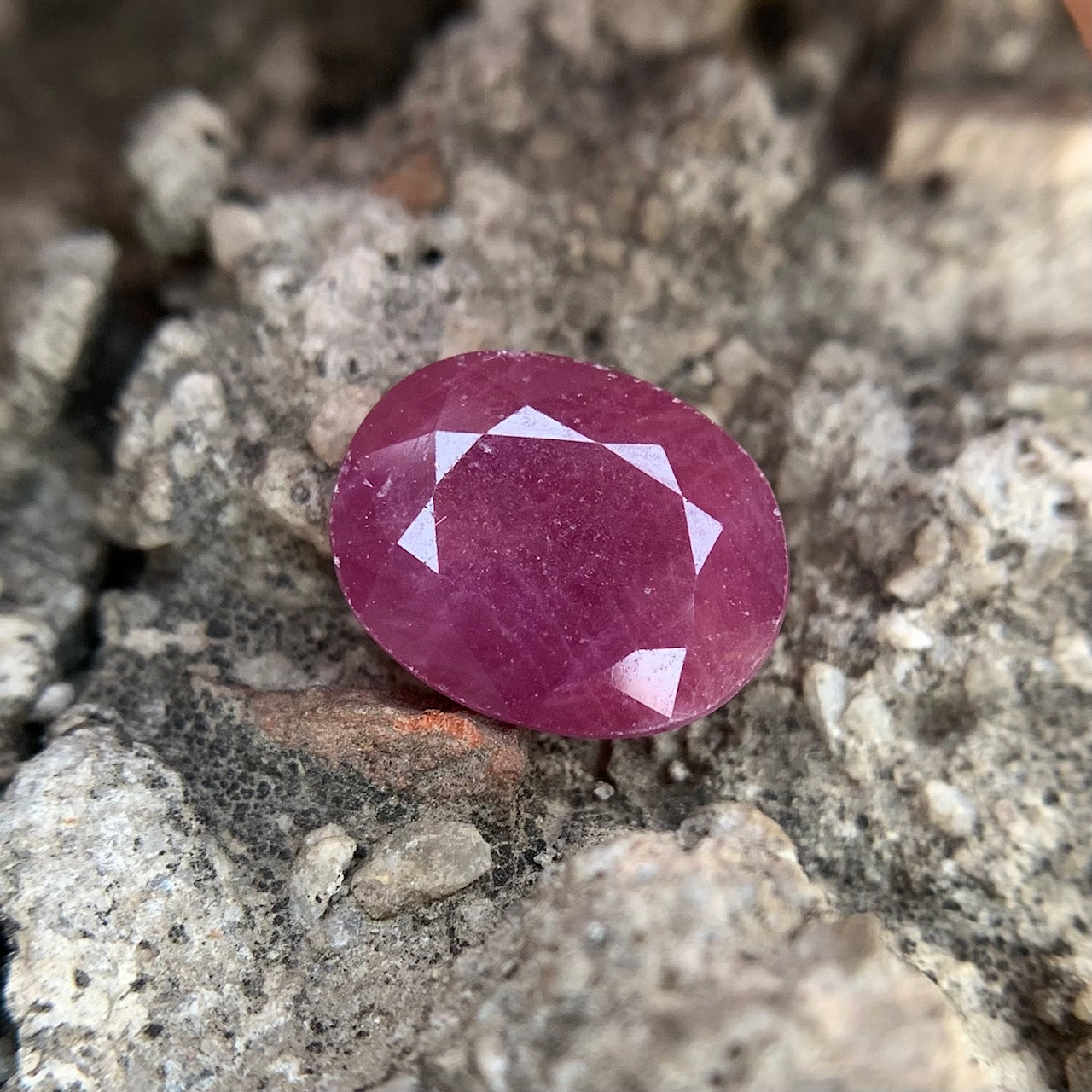 Natural Ruby - 7.40 Carats/8.22 Ratti