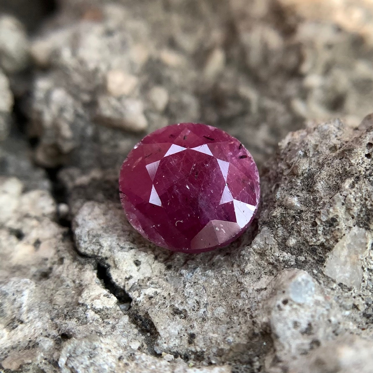 Natural Ruby - 7.10 Carats/7.88 Ratti