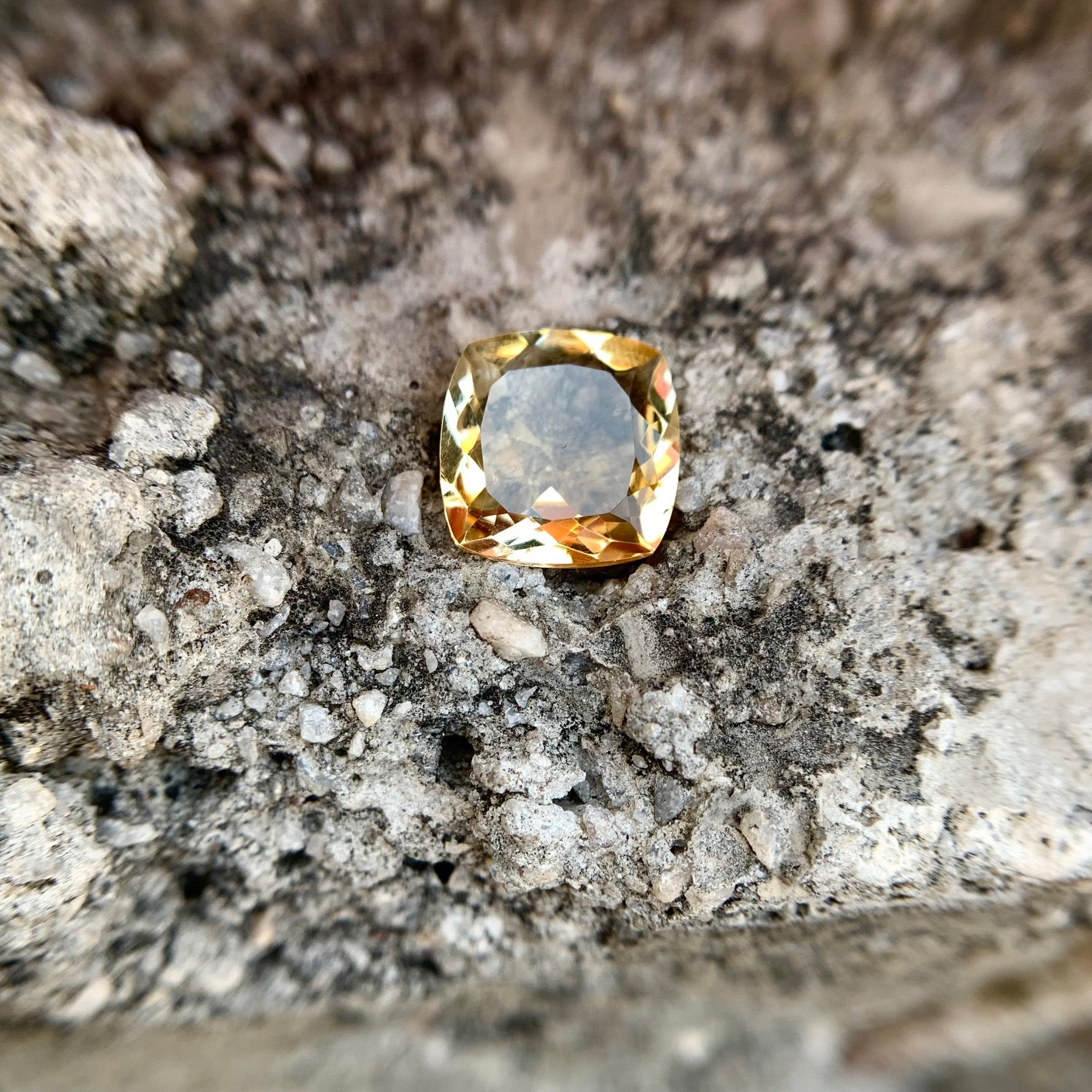 Natural Citrine - 5.67 Carat/6.29 Ratti