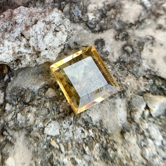 Natural Citrine - 3.33 Carat/3.69 Ratti