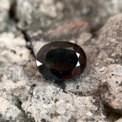 Natural Teal Sapphire - 4.25 Carats/4.72 Ratti