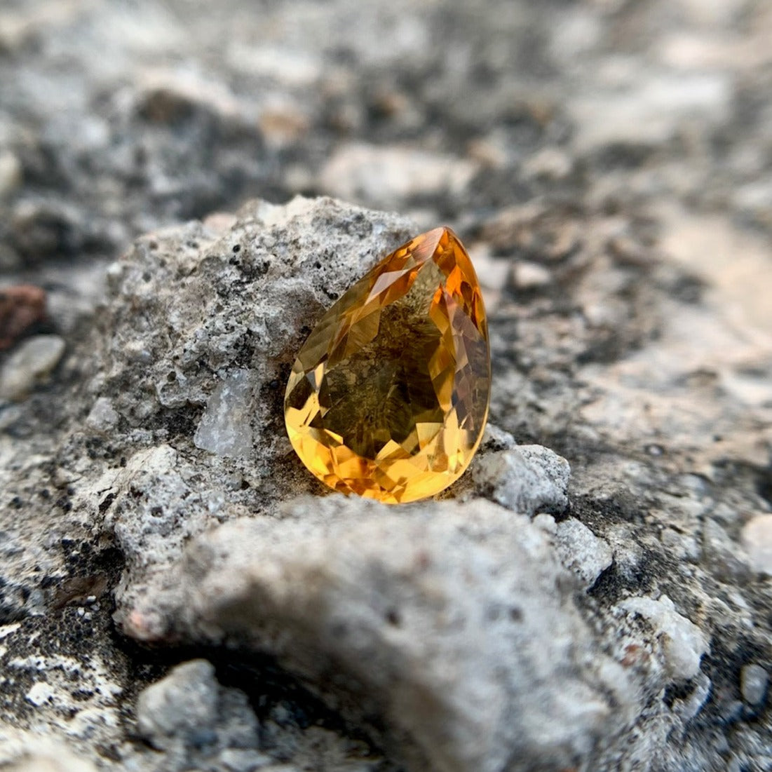 Natural Citrine - 3.33 Carat/3.69 Ratti