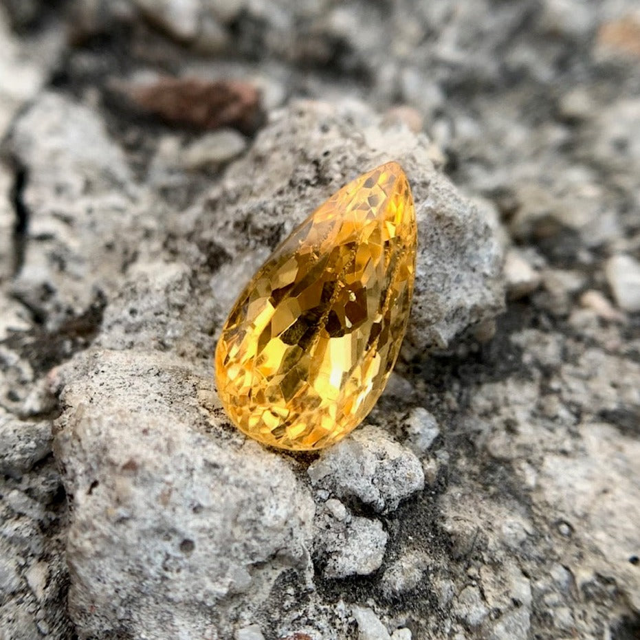 Natural Citrine - 5.75 Carat/6.38 Ratti