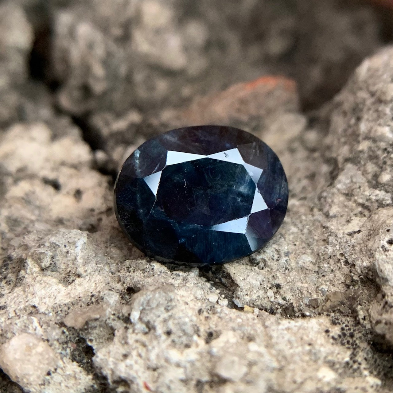 Natural Teal Sapphire - 3.10 Carats/3.44 Ratti