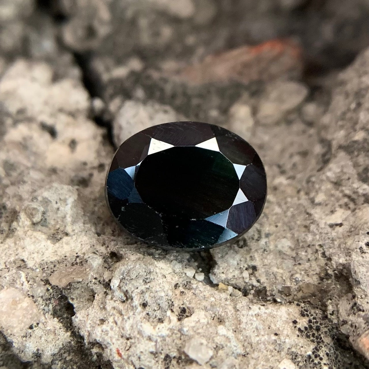 Natural Teal Sapphire - 3.80 Carats/4.22 Ratti