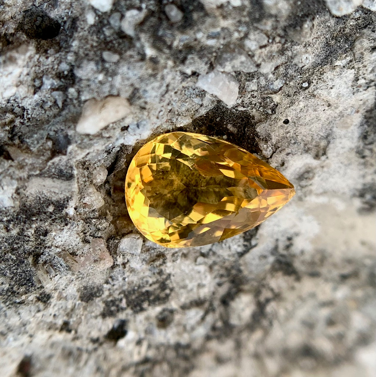 Natural Citrine - 4.35 Carat/4.83 Ratti