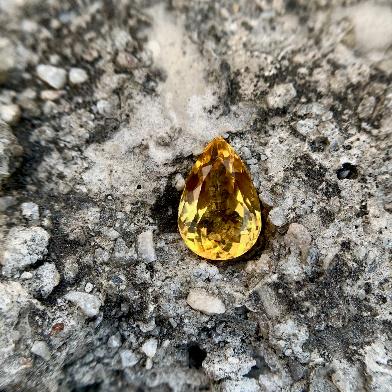 Natural Citrine - 4.35 Carat/4.83 Ratti