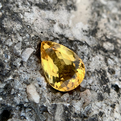Natural Citrine - 4.35 Carat/4.83 Ratti