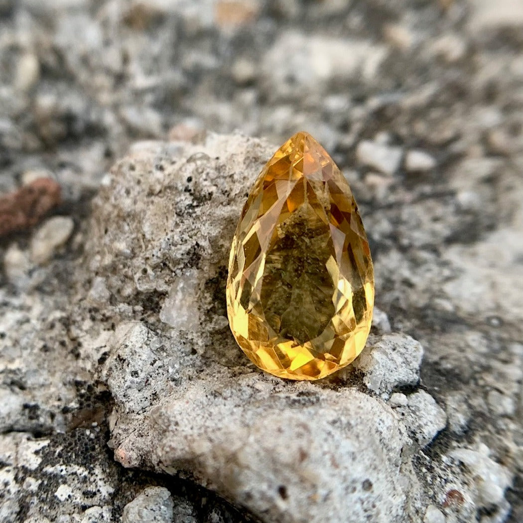 Natural Citrine - 4.85 Carat/5.38 Ratti