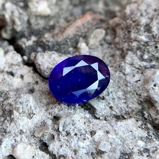 Natural Blue Sapphire - 3.25 Carats/3.60 Ratti