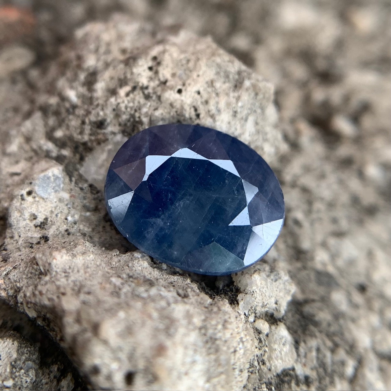 Natural Blue Sapphire - 5.45 Carats/6.05 Ratti