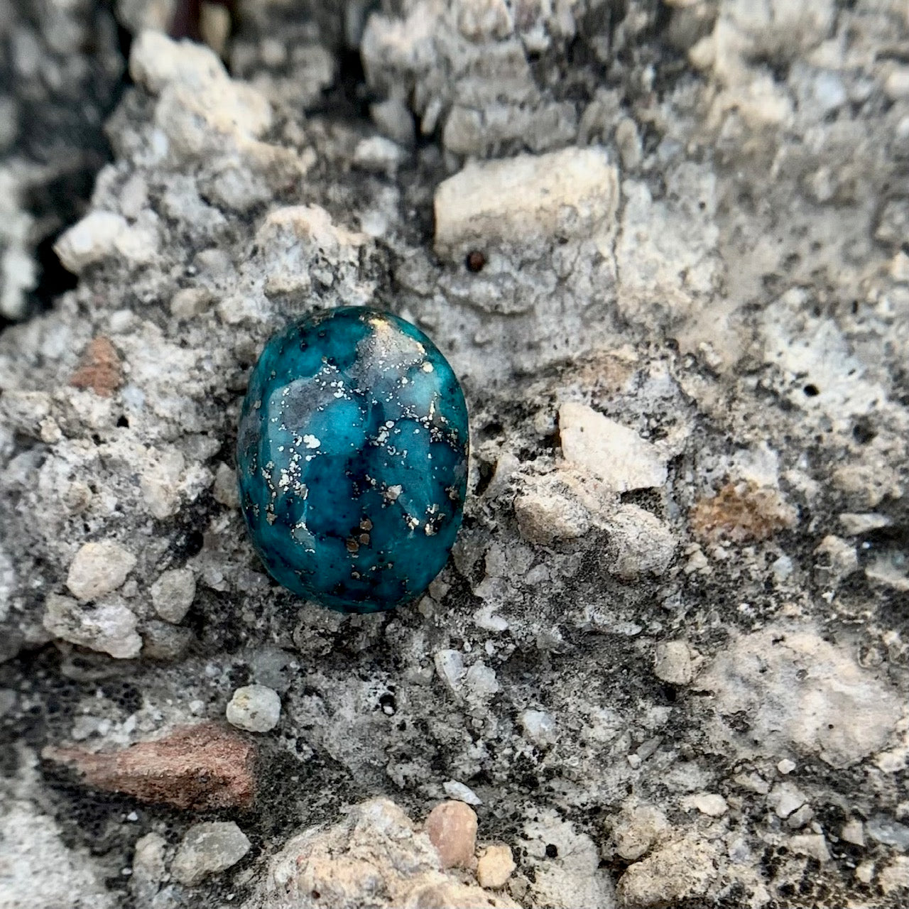 Natural Turquoise - 6.90 Carat/7.66 Ratti