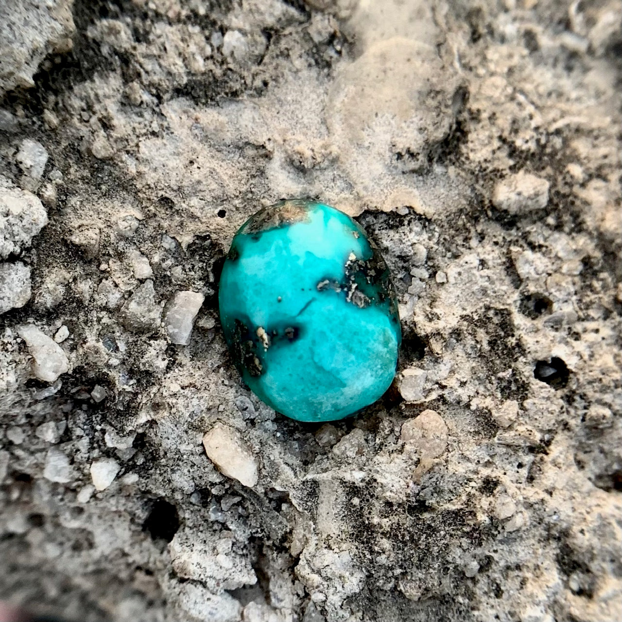 Natural Turquoise - 5.85 Carat/6.49 Ratti