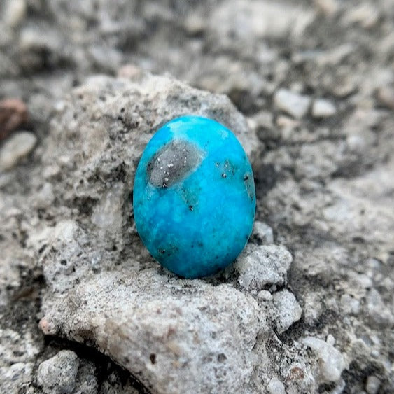 Natural Turquoise - 4.45 Carat/4.94 Ratti