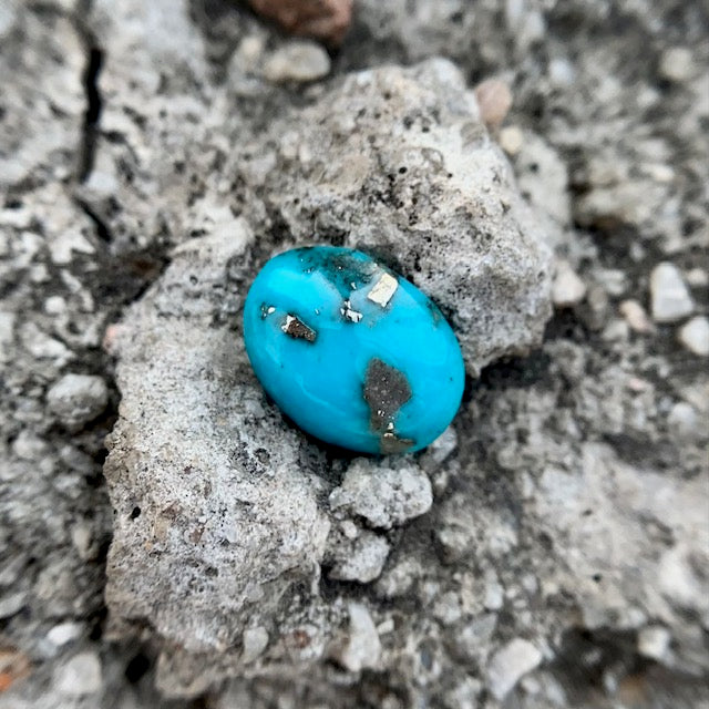 Natural Turquoise - 4.15 Carat/4.60 Ratti