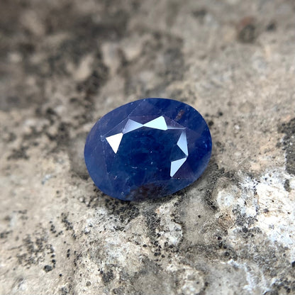Natürlicher blauer Saphir – 4,85 Karat/5,38 Ratti