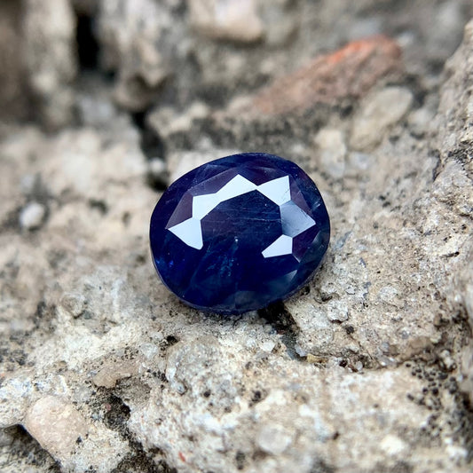 Natural Blue Sapphire - 3.25 Carats/3.61 Ratti