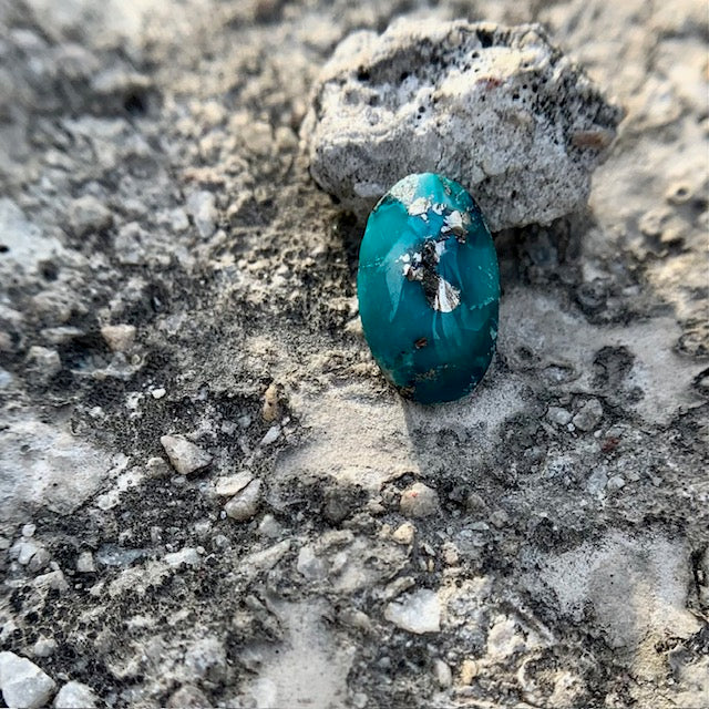 Natural Turquoise - 4.35 Carat/4.83 Ratti