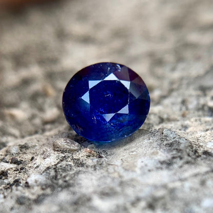 Natürlicher blauer Saphir – 4,00 Karat/4,44 Ratti