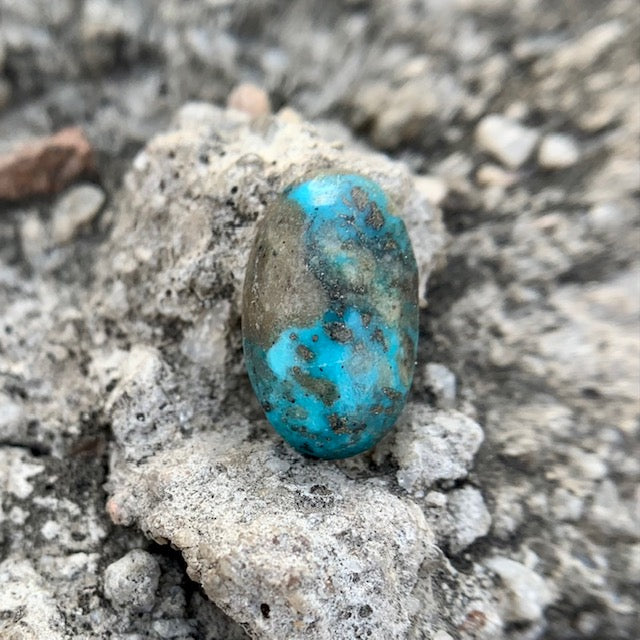 Natural Turquoise - 4.95 Carat/5.50 Ratti