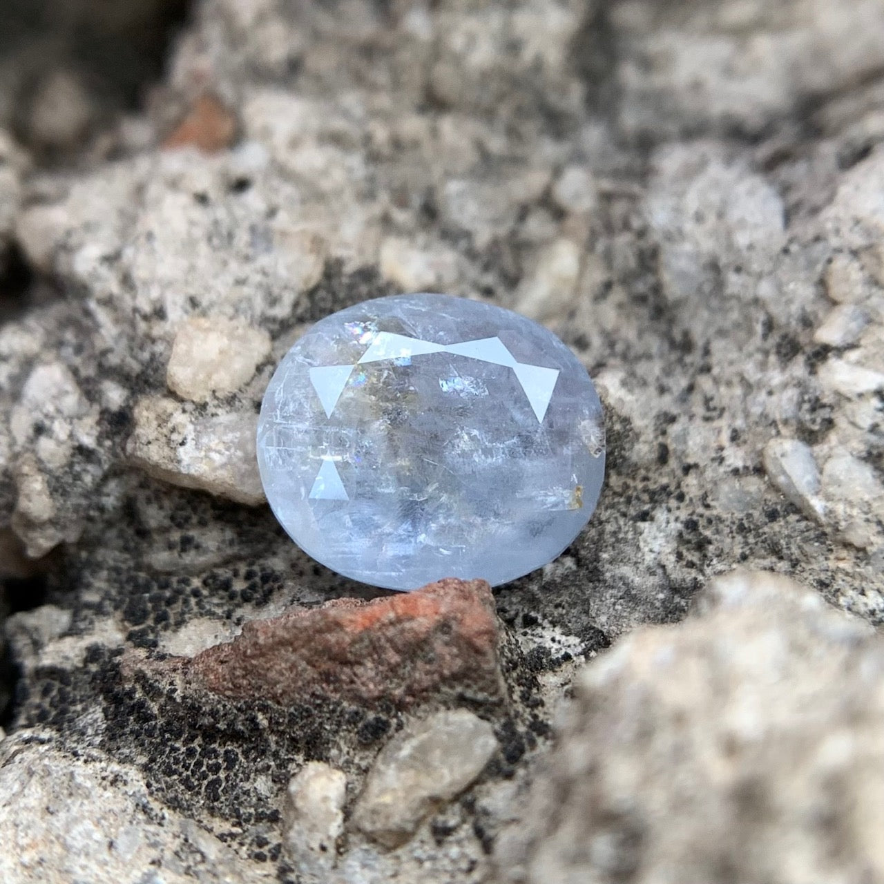 Natural Blue Sapphire - 2.90 Carats/3.22 Ratti