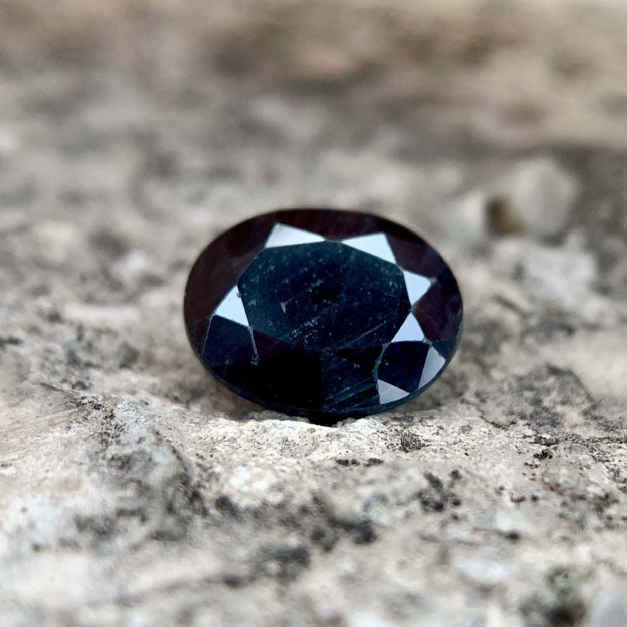 Natural Blue Sapphire - 3.25 Carats/3.61 Ratti