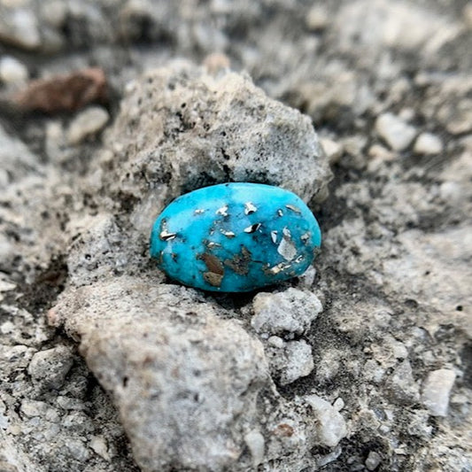 Natural Turquoise - 3.30 Carat/3.66 Ratti