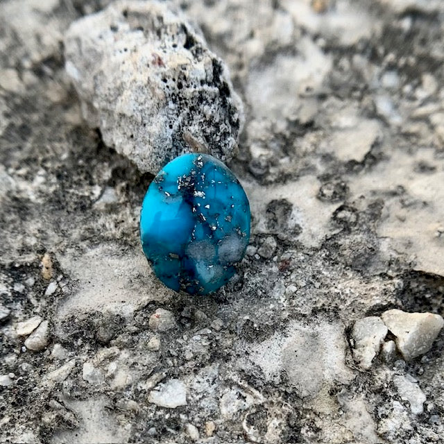 Natural Turquoise - 4.20 Carat/4.66 Ratti