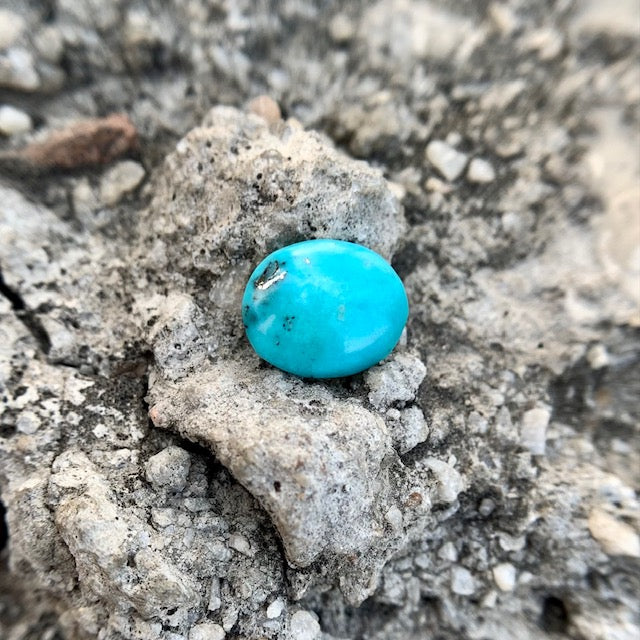 Natural Turquoise - 3.35 Carat/3.72 Ratti