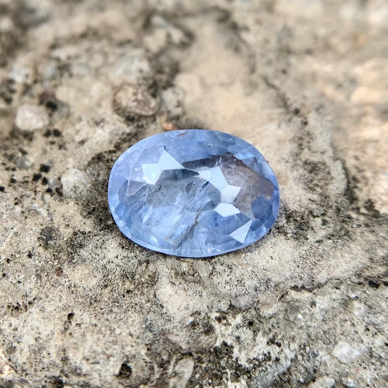 Natural Blue Sapphire - 1.85 Carats/2.05 Ratti