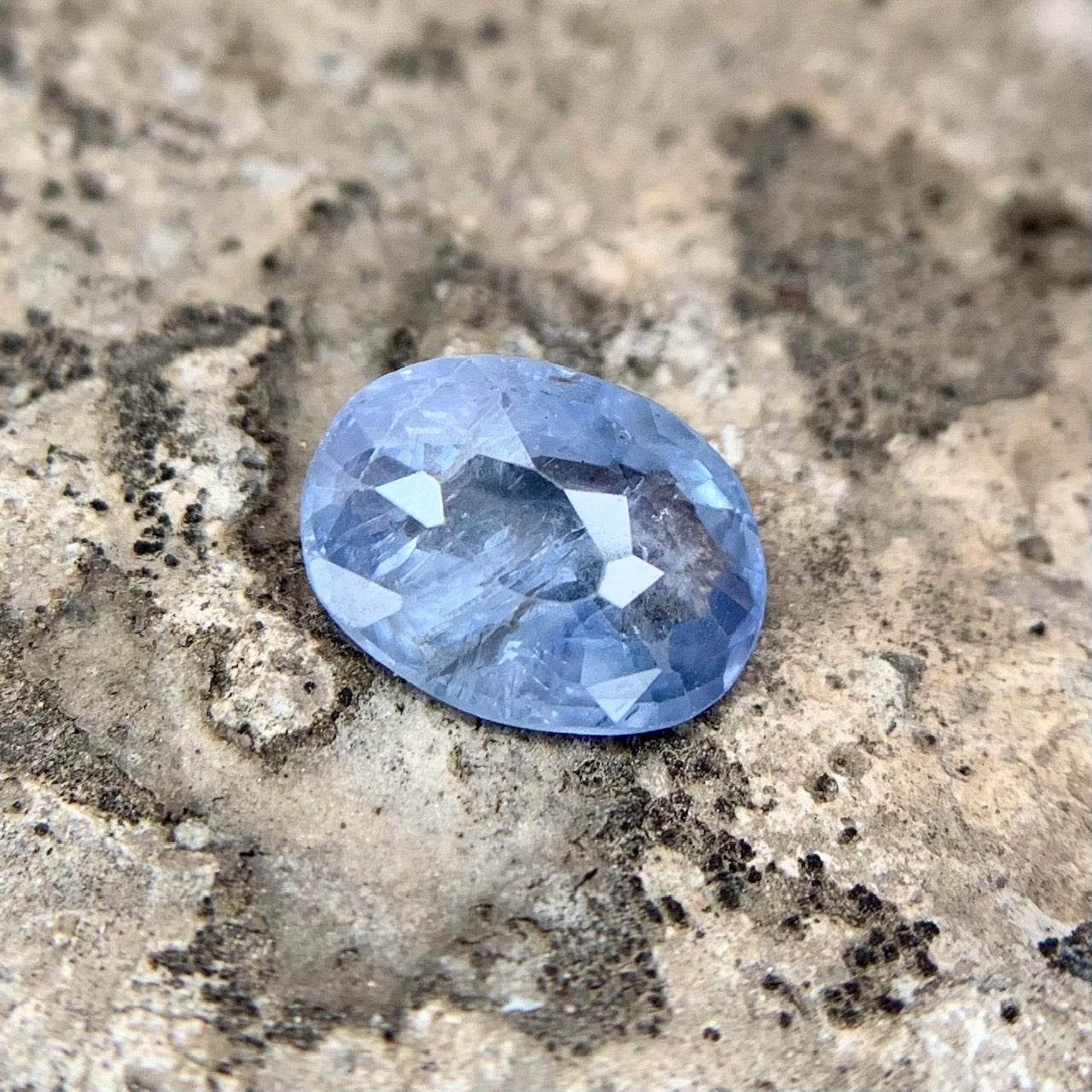 Natural Blue Sapphire - 1.85 Carats/2.05 Ratti