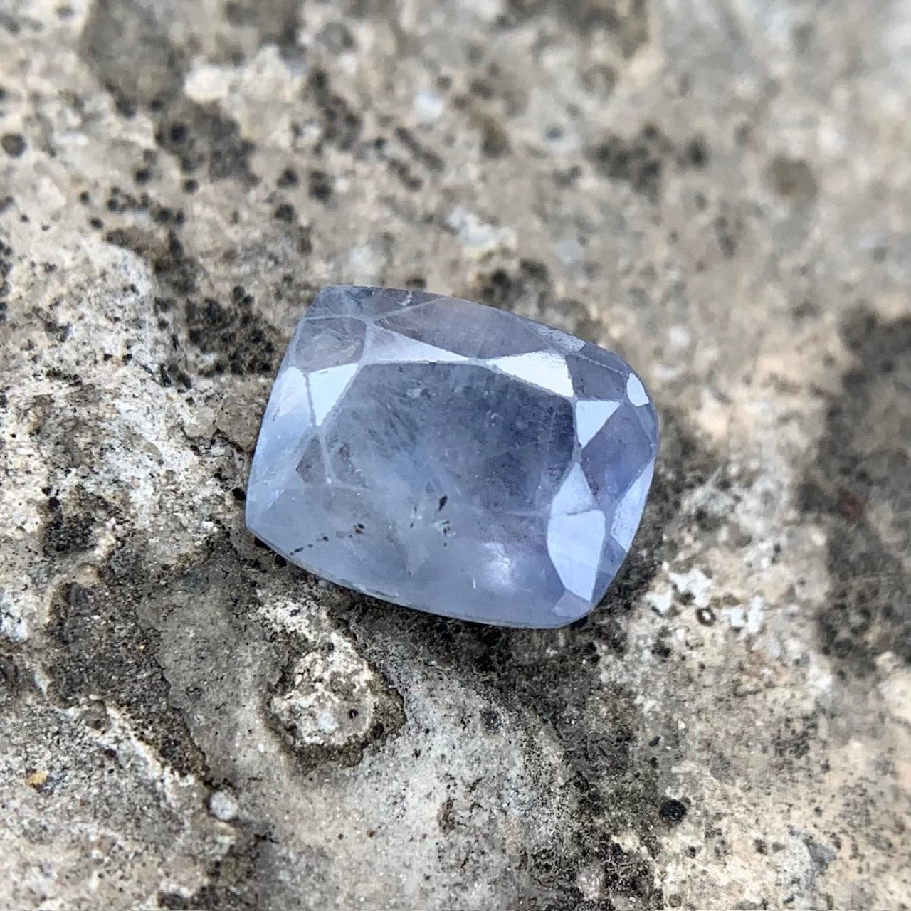 Natural Blue Sapphire - 2.80 Carats/3.11 Ratti