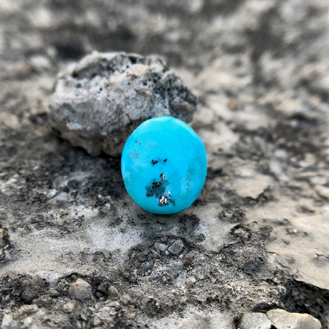 Natural Turquoise - 3.70 Carat/4.10 Ratti