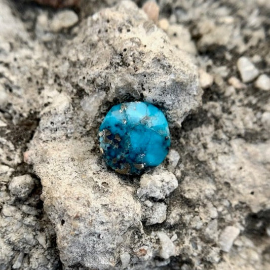 Natural Turquoise - 2.80 Carat/3.10 Ratti