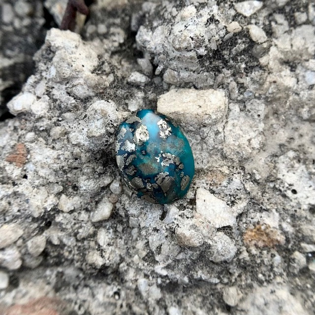 Natural Turquoise - 3.65 Carat/4.05 Ratti