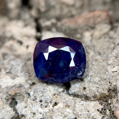 Natürlicher blauer Saphir – 3,80 Karat/4,22 Ratti