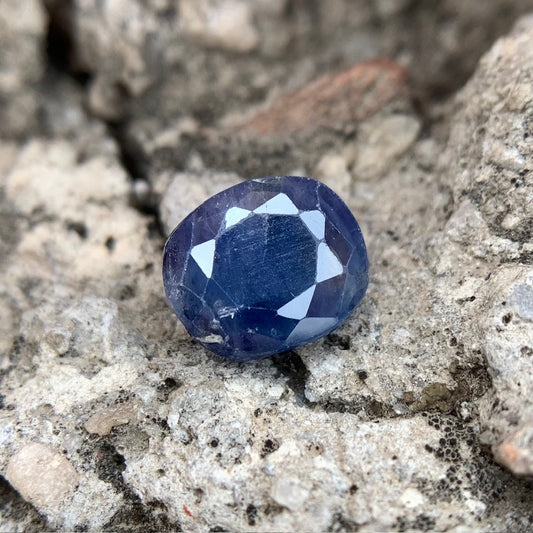 Natural Blue Sapphire - 3.90 Carats/4.33 Ratti